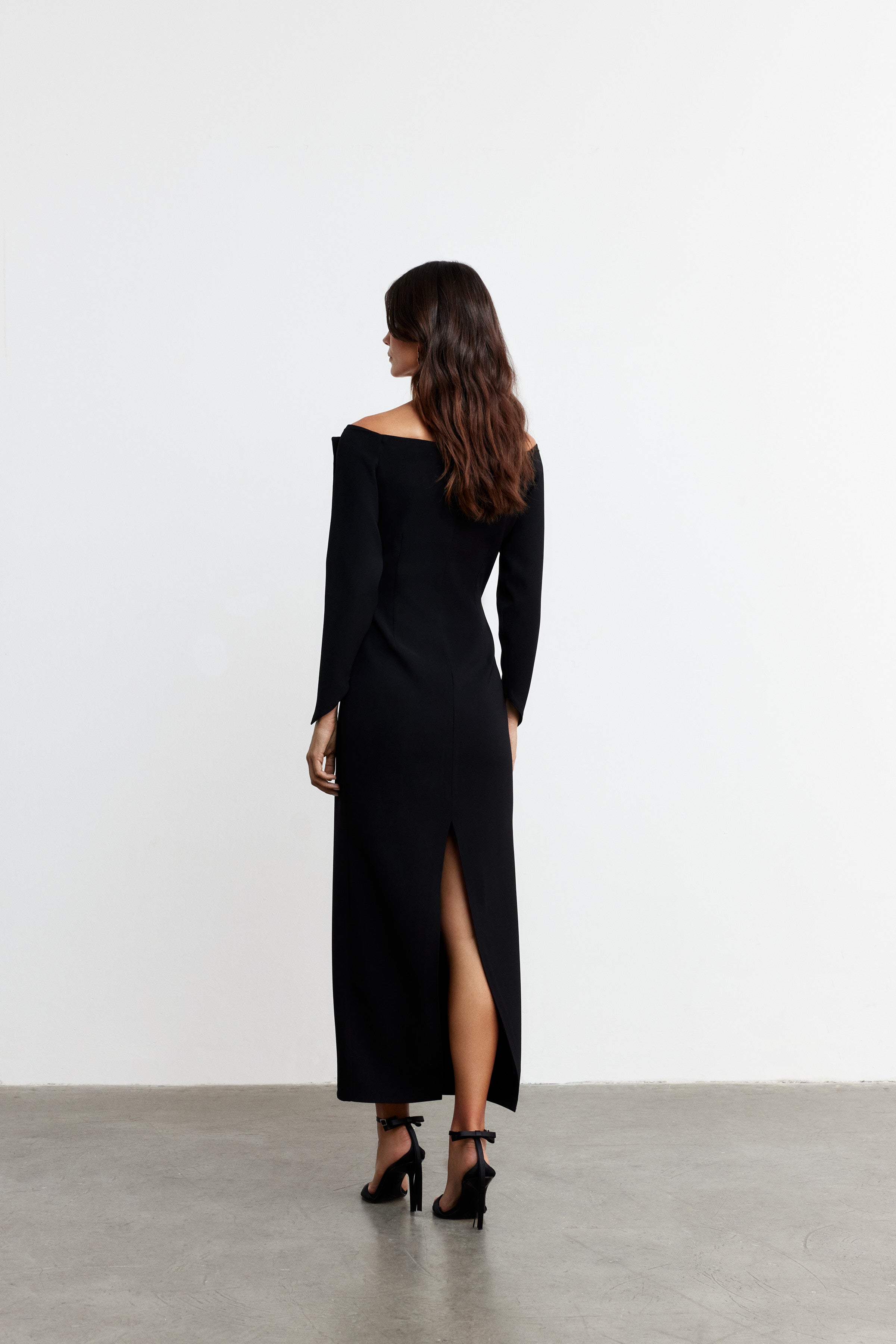 SIMONE KAYIK YAKA TASARIM ELBİSE | SİYAH