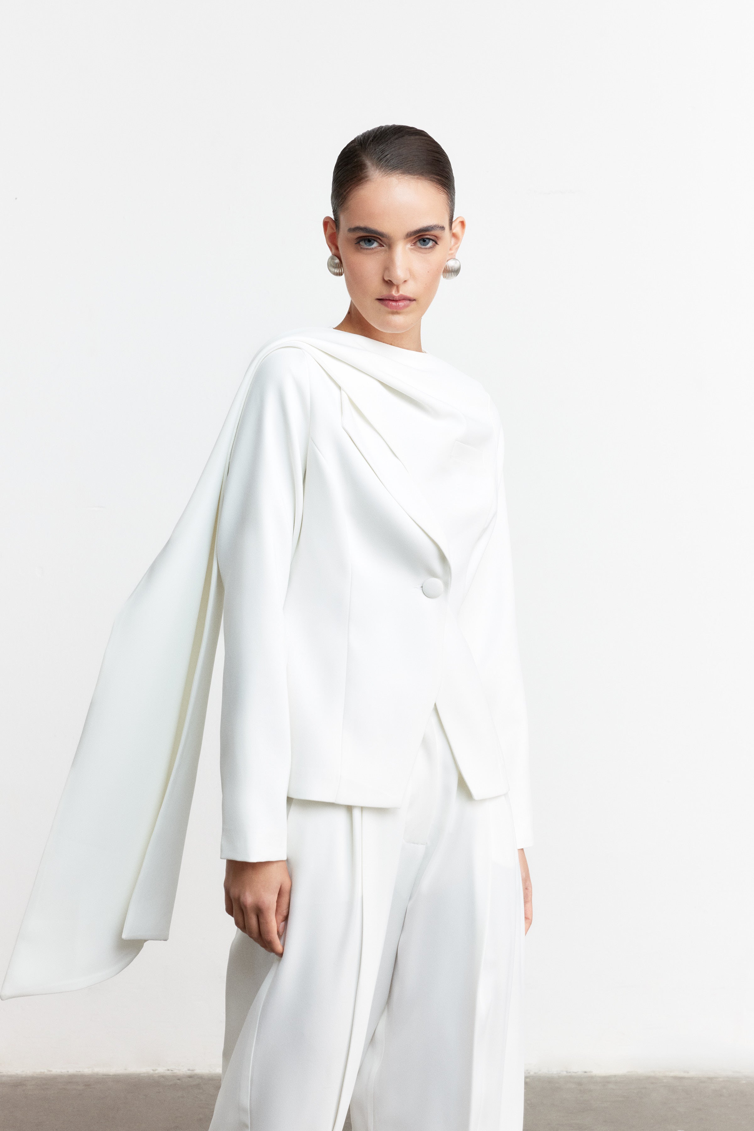 GRACE FULAR DETAYLI BLAZER | BEYAZ