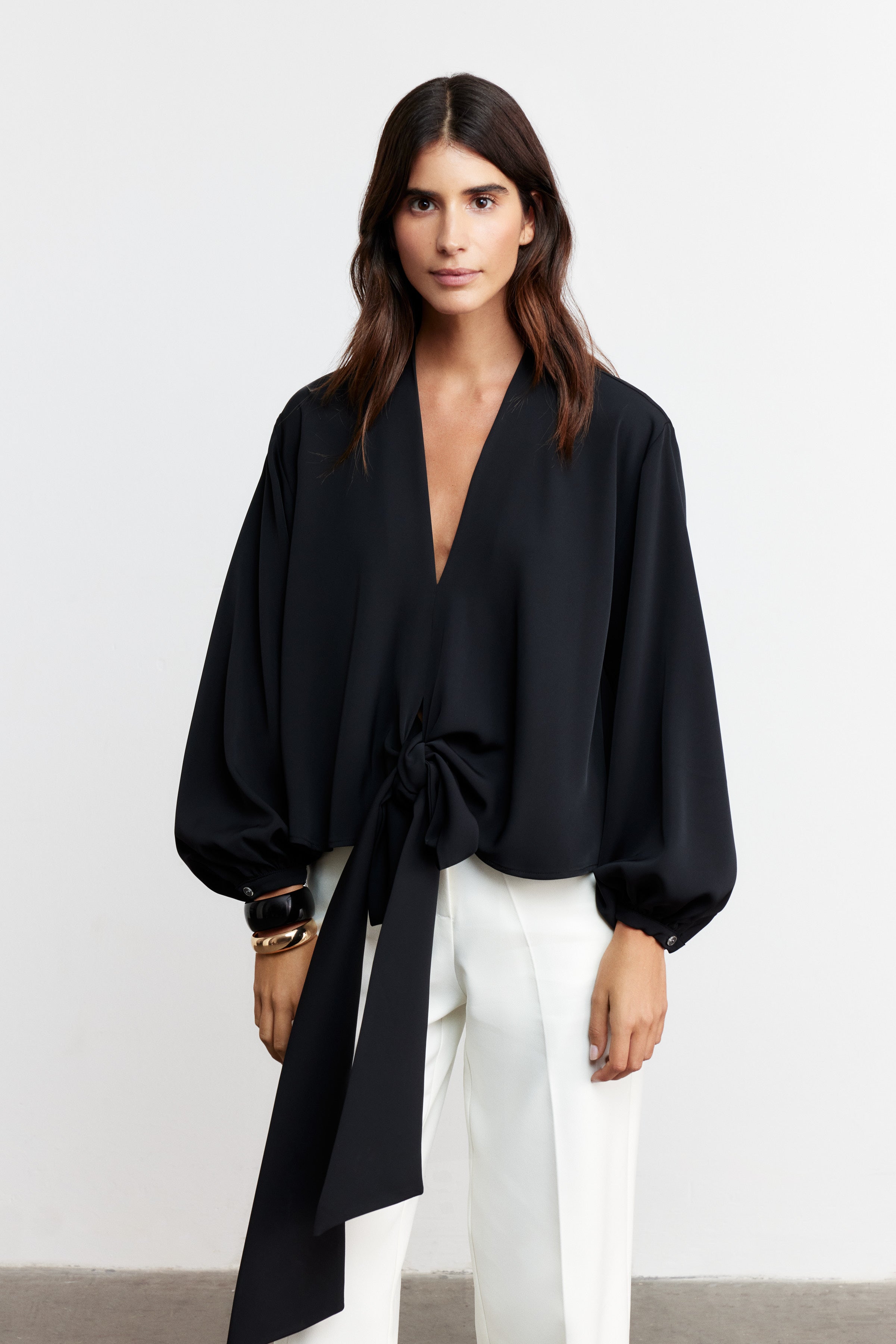 RIBBON İPEK TUŞELİ BLUZ | SİYAH