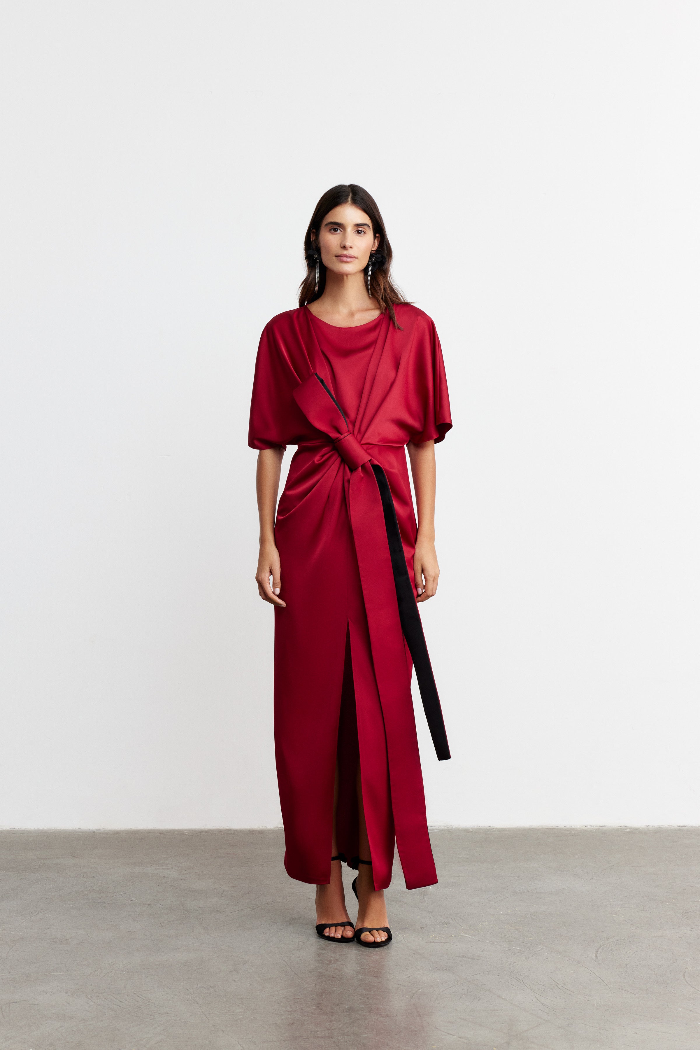 BOWIE FİYONK DETAYLI SATEN ELBİSE | KOYU KIRMIZI