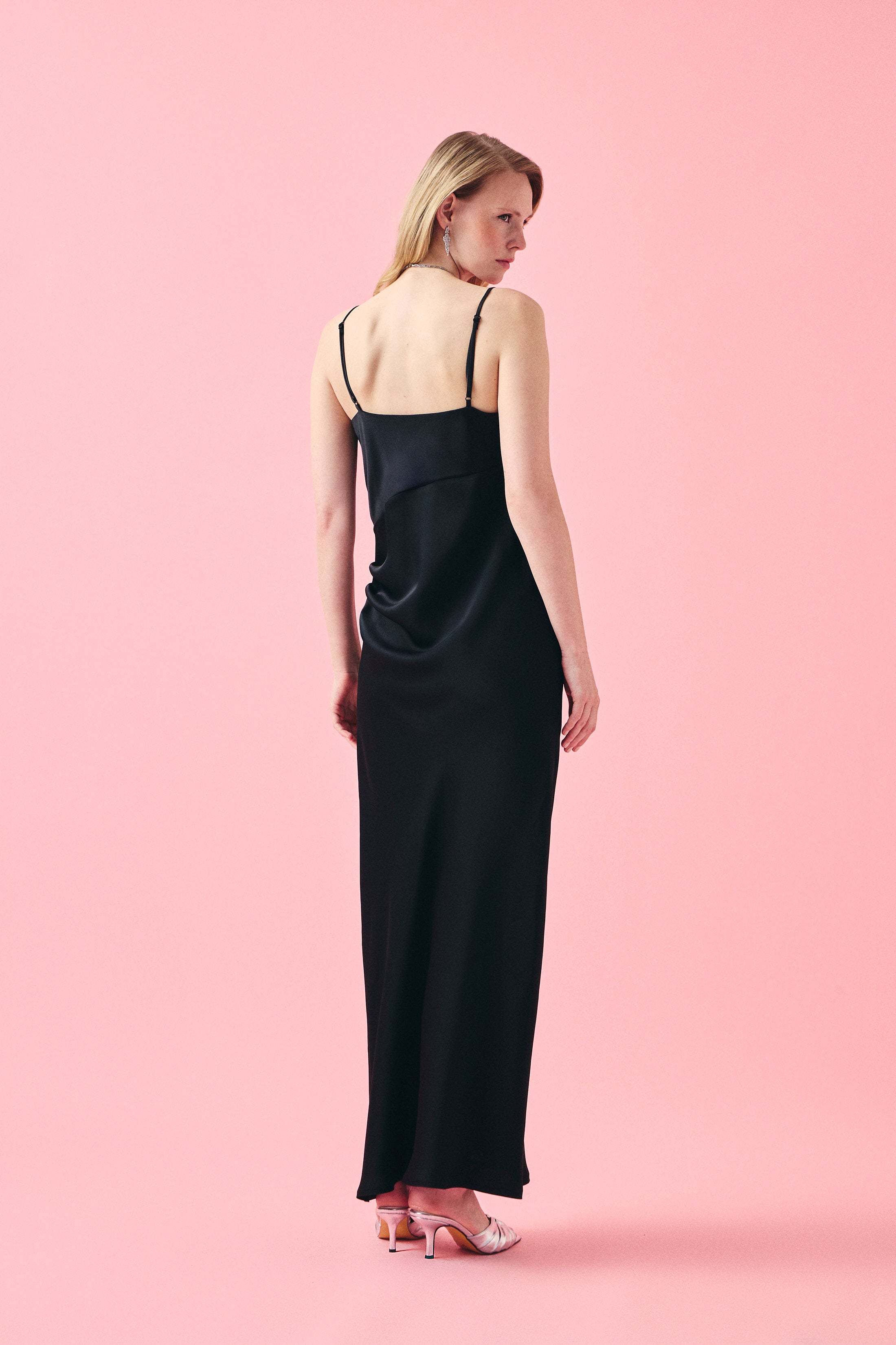 SORÉLIA SLIP SATEN ELBİSE | SİYAH