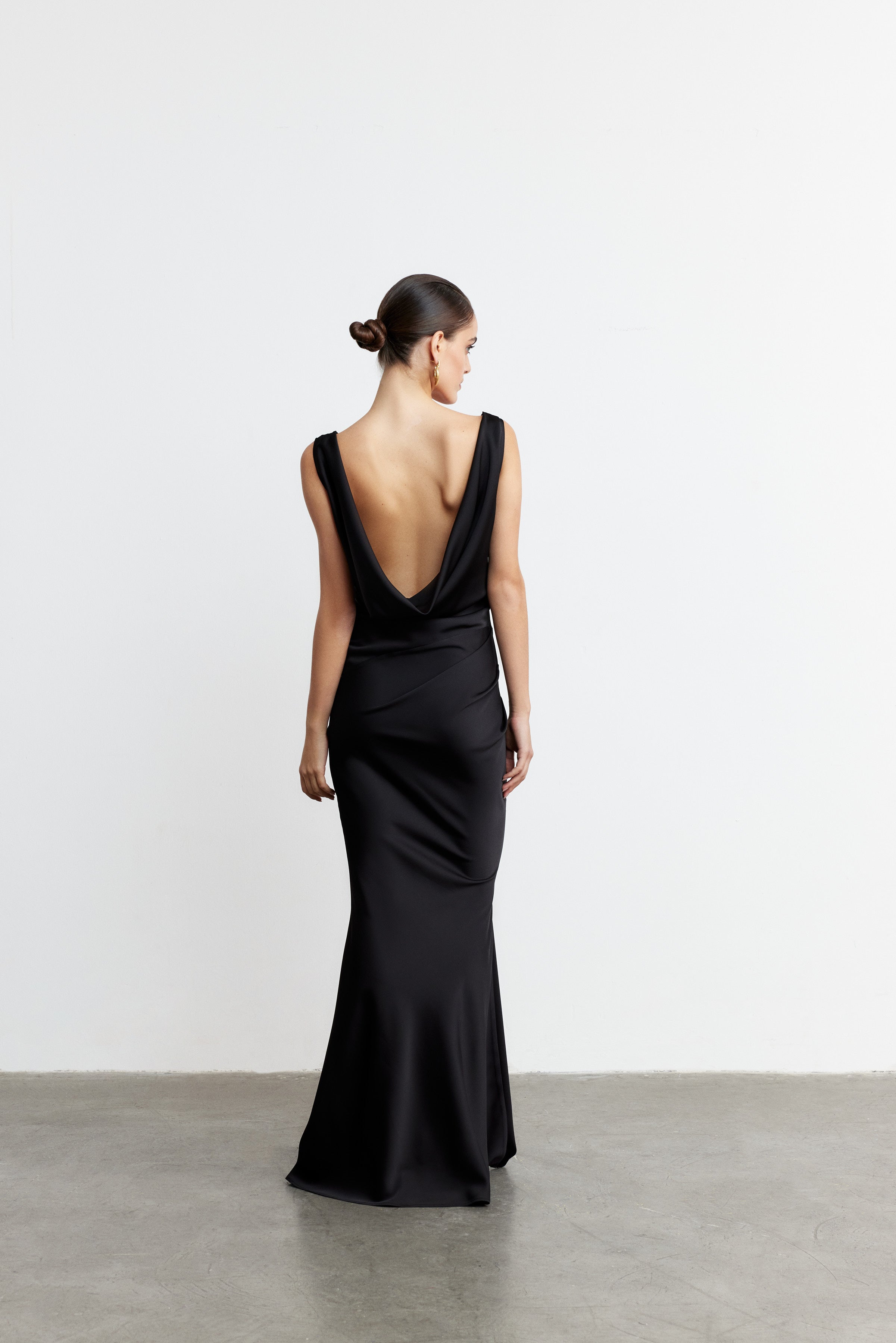 VIVIENNE DRAPELİ SATEN ELBİSE | SİYAH