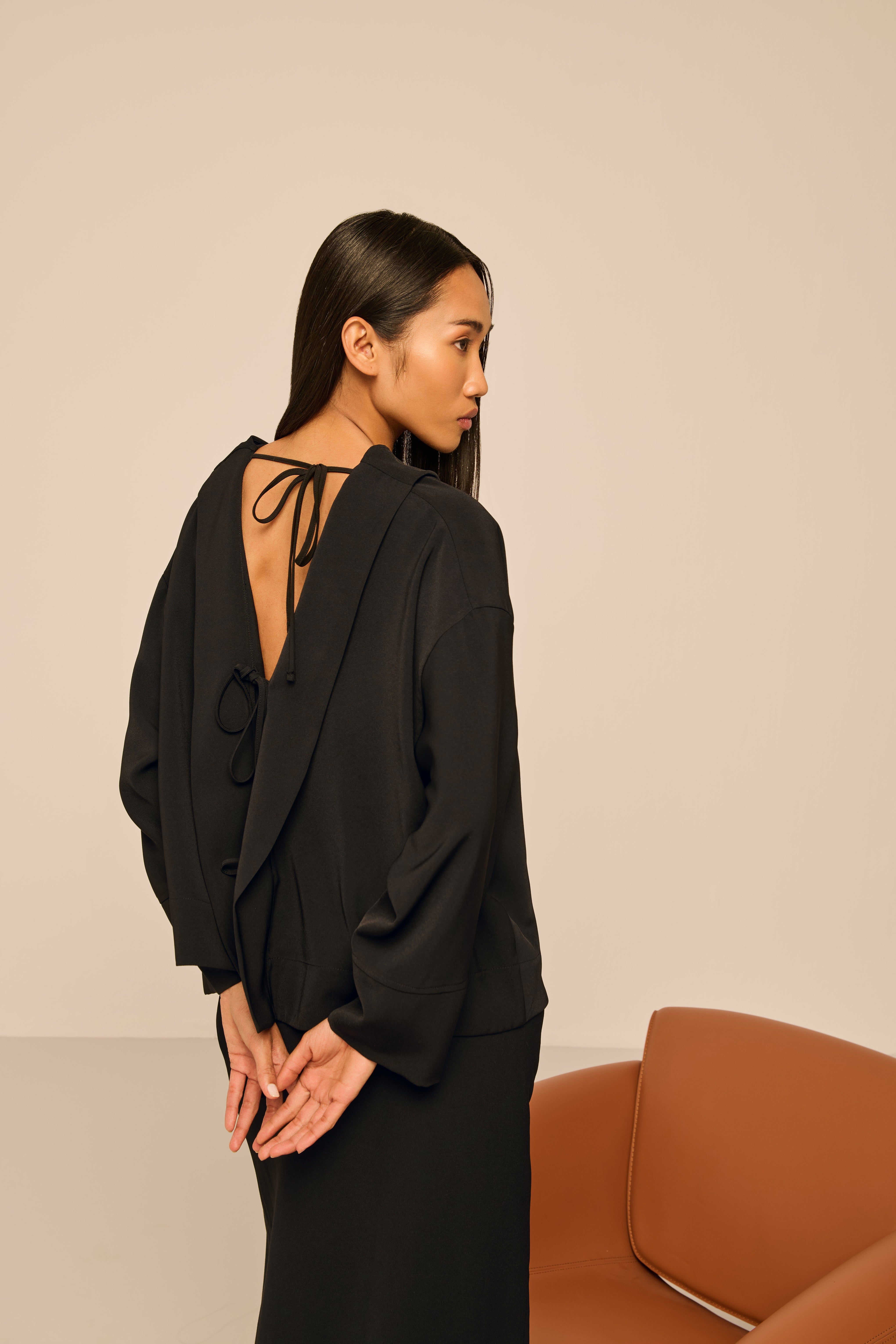 IVORY ÇİFT YIRTMAÇ MİNİMAL ETEK | SİYAH