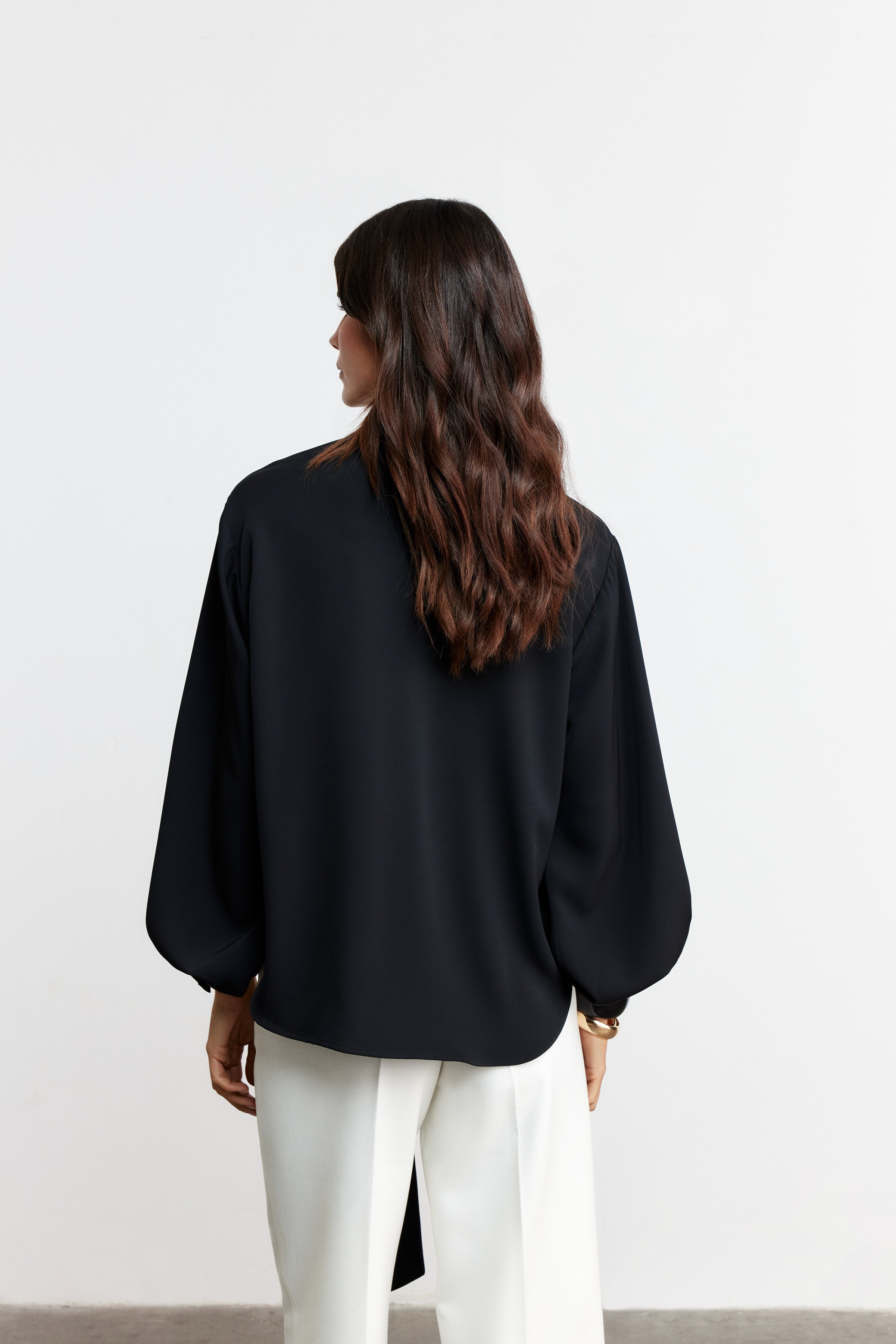 RIBBON İPEK TUŞELİ BLUZ | SİYAH