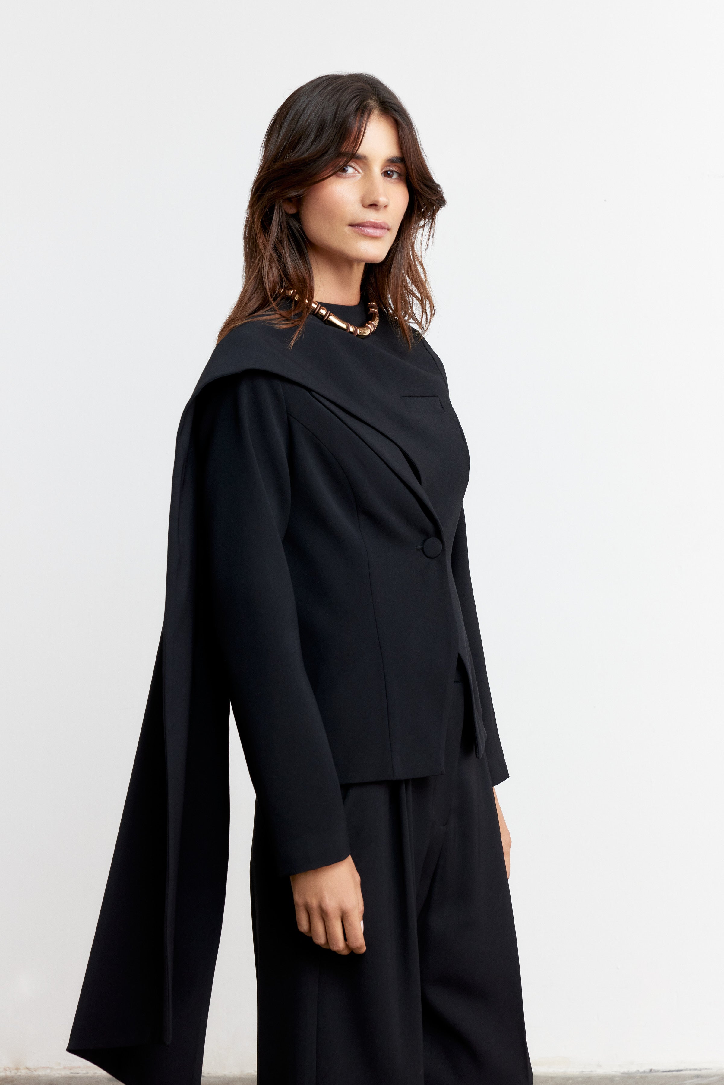 GRACE FULAR DETAYLI BLAZER | SİYAH