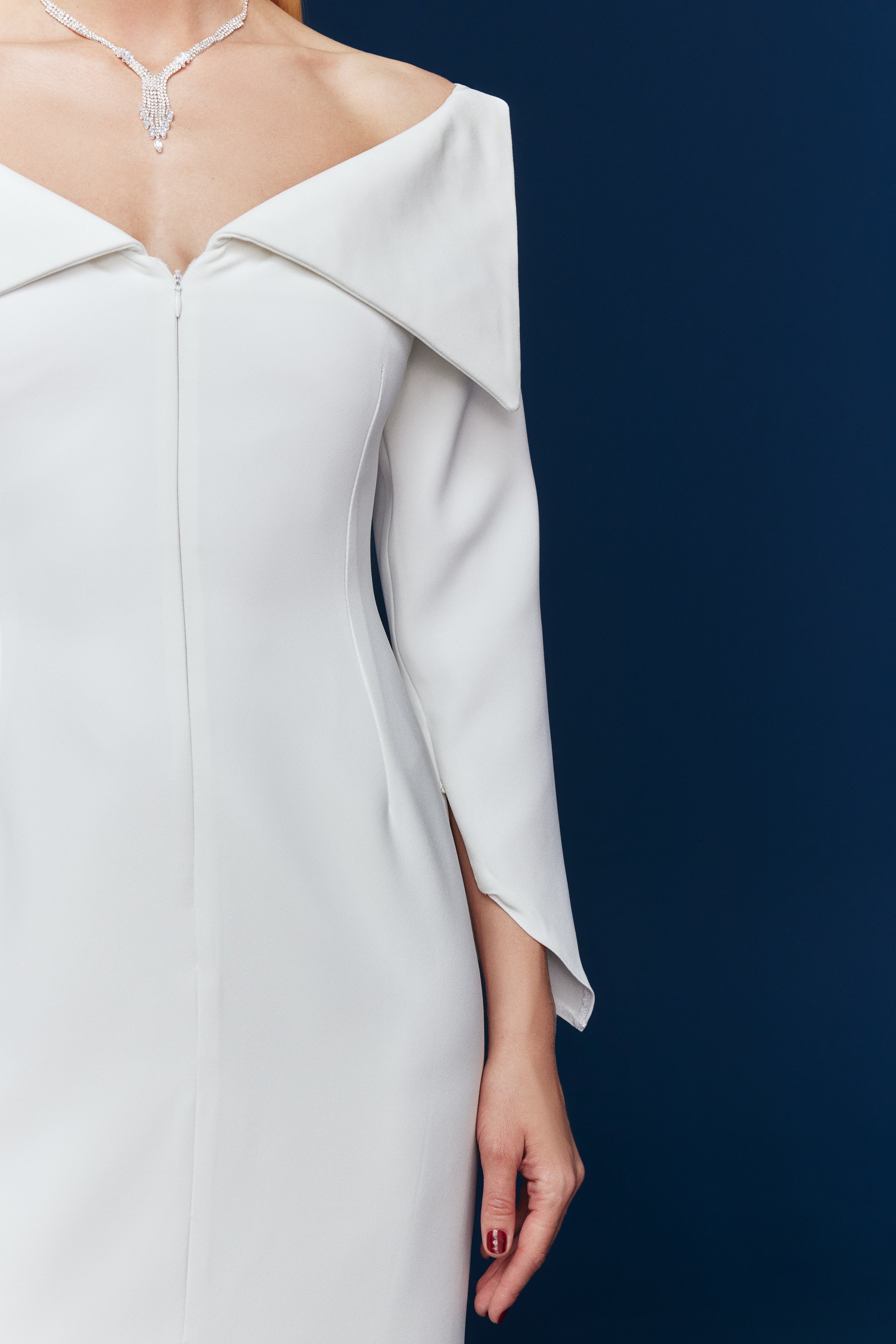 SIMONE KAYIK YAKA TASARIM ELBİSE | BEYAZ