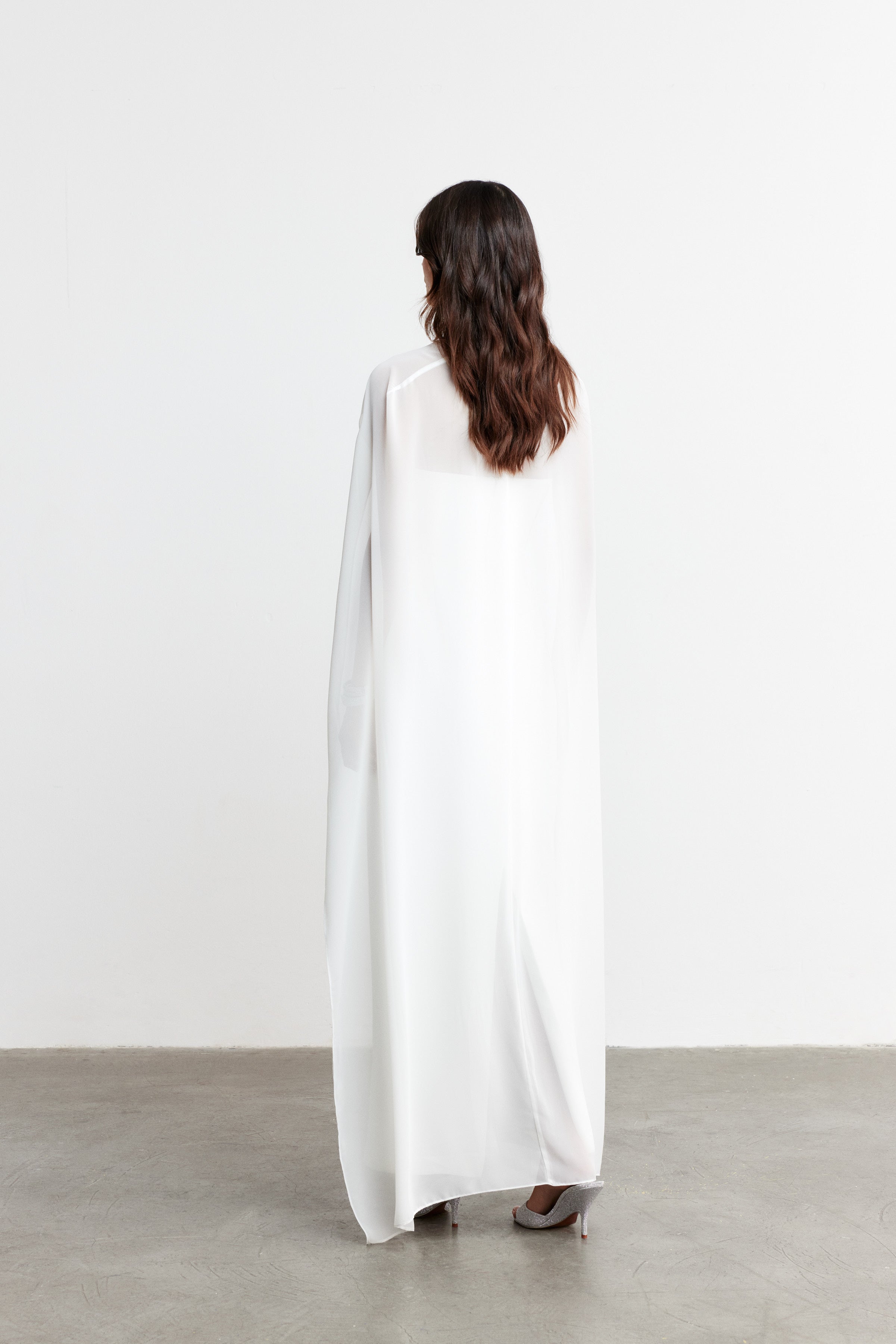 HARMONIE KALP YAKA ELBİSE & ŞİFON PELERİN | BEYAZ