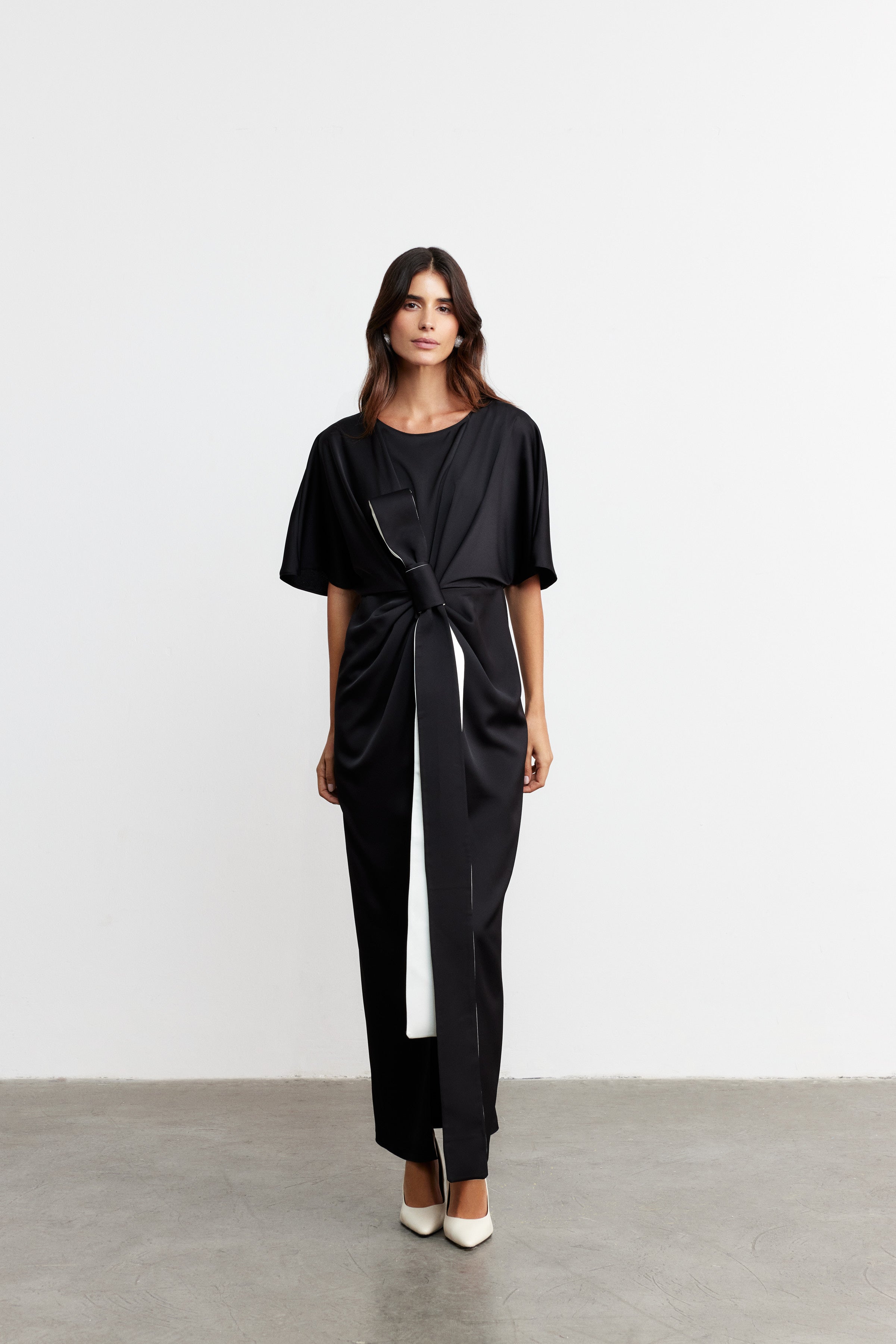 BOWIE FİYONK DETAYLI SATEN ELBİSE | SİYAH