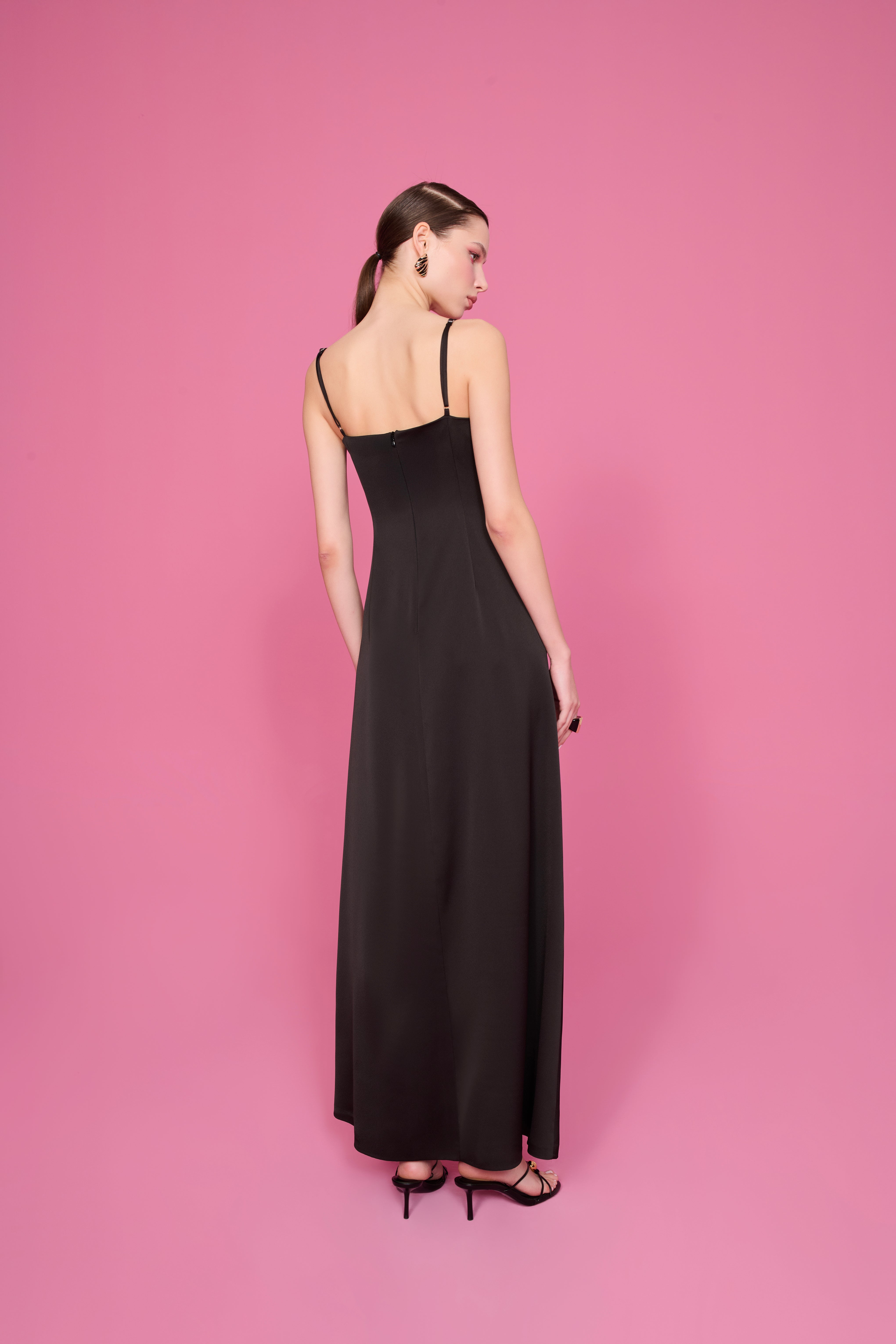 BELINDA PİLELİ SLIP SATEN ELBİSE | SİYAH