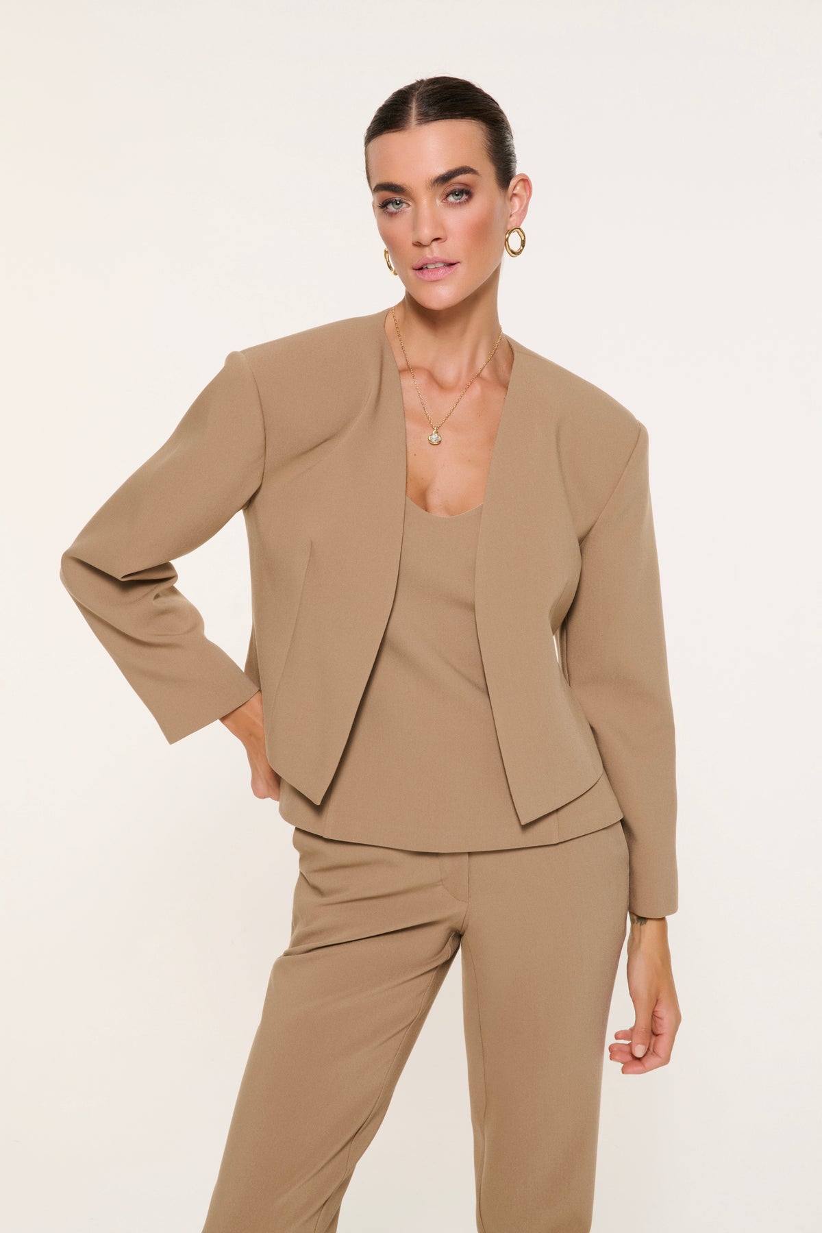 AMELIE YARI CROP CEKET | BEJ