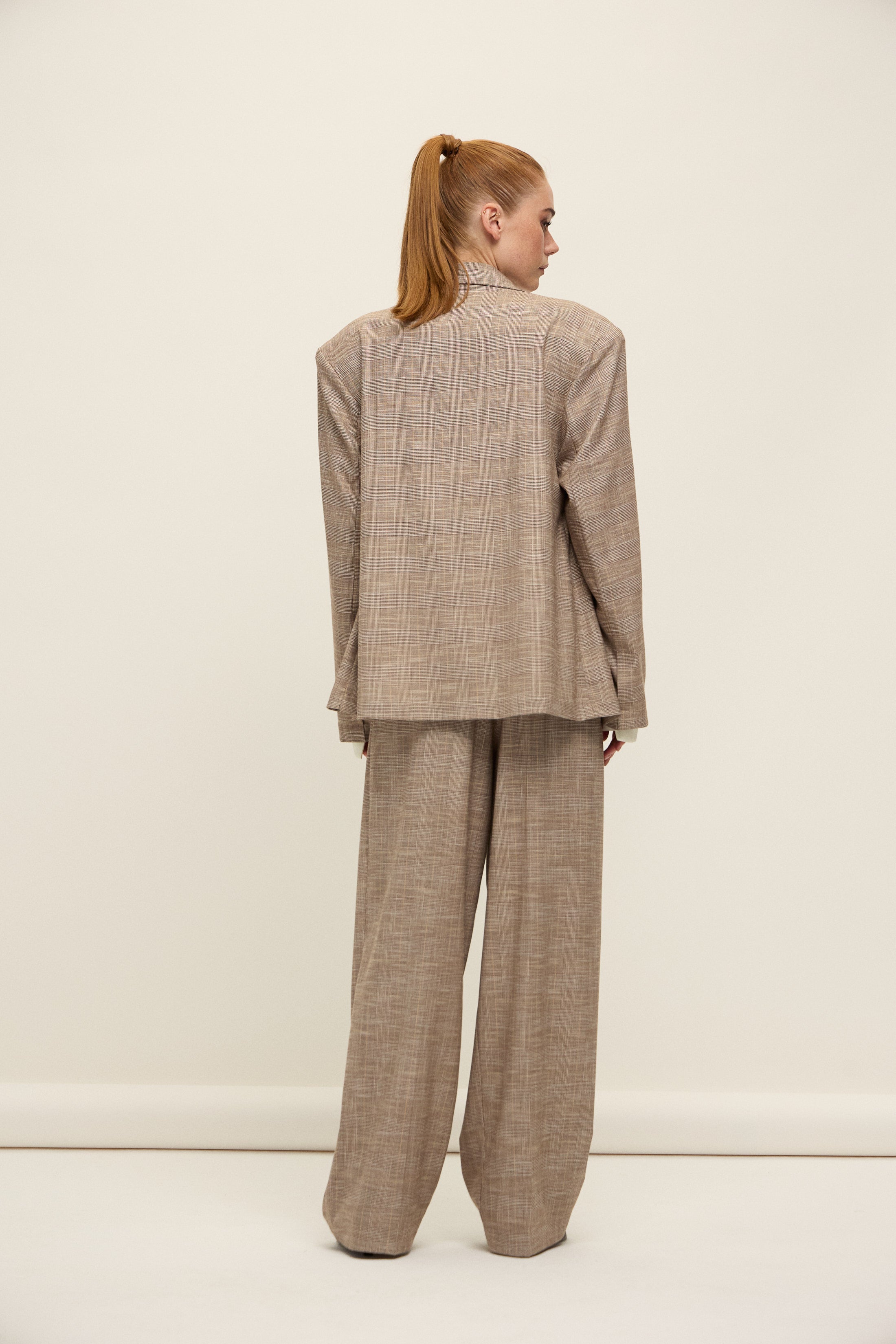 LONDON EKOSE BLAZER | BEJ