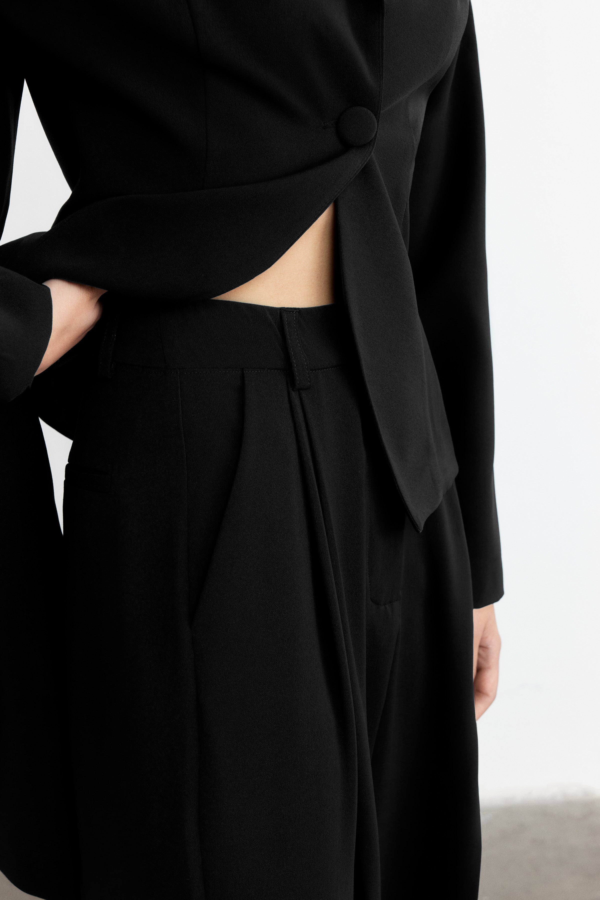 JONES PİLELİ FLOW WIDE-LEG PANTOLON | SİYAH