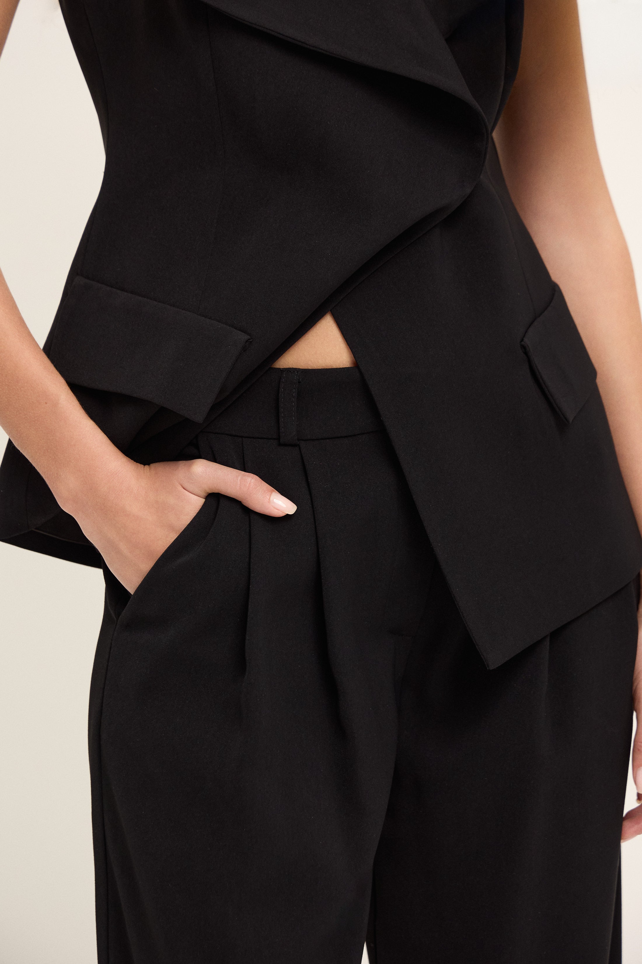 SIENA PİLELİ WIDE-LEG PANTOLON | SİYAH