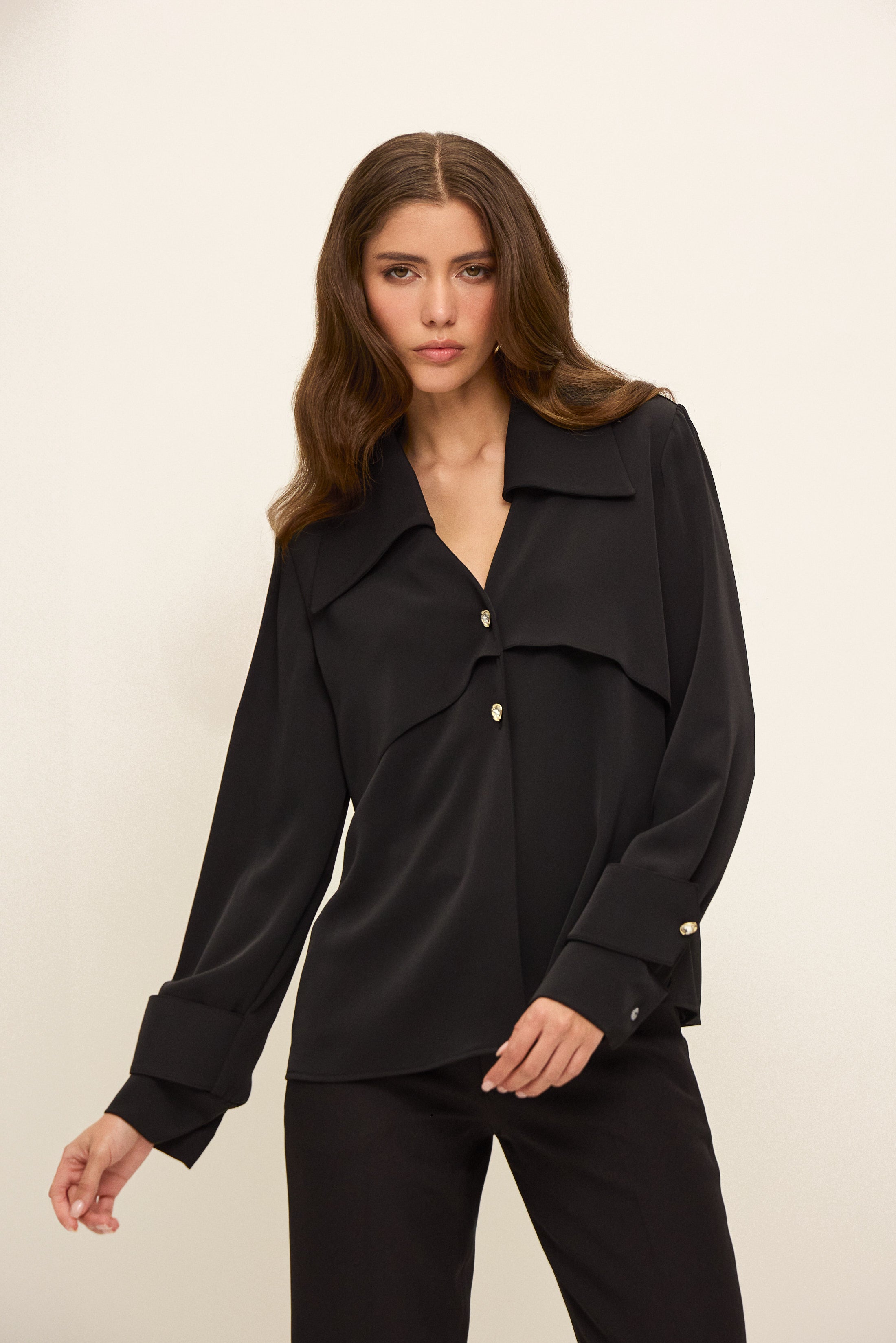 VIENNA TAŞLI DÜĞMELİ GÖMLEK | SİYAH